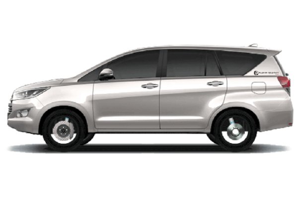 innova crysta rental Goa